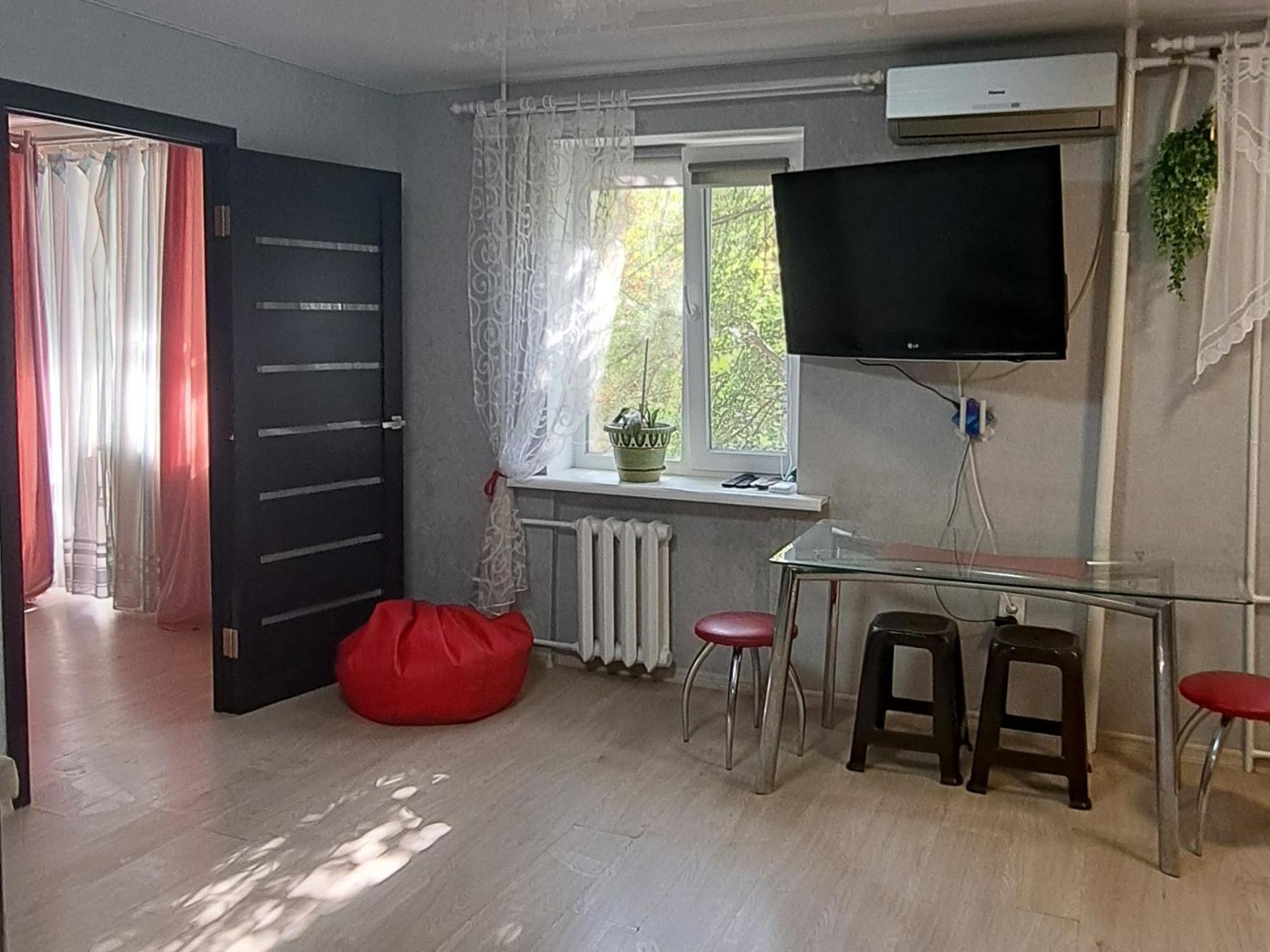 Студия 2 Комнаты В Центре Города Kryvyi Rih Exterior photo